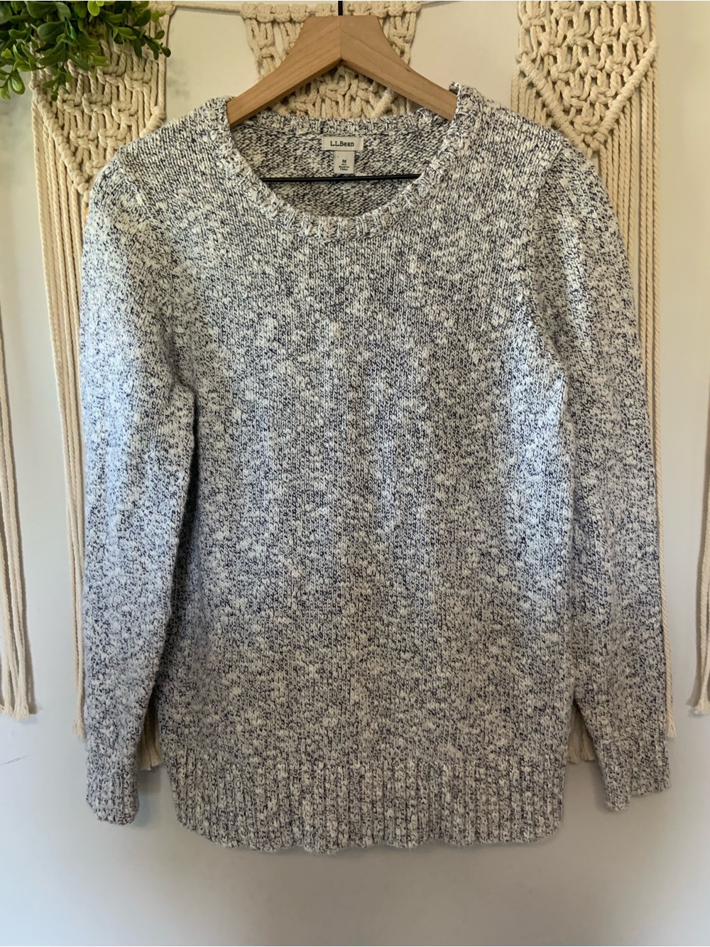 L.L. BEAN Women’s Crewneck 100% Cotton Marled Gray And White Knit Sweater Medium